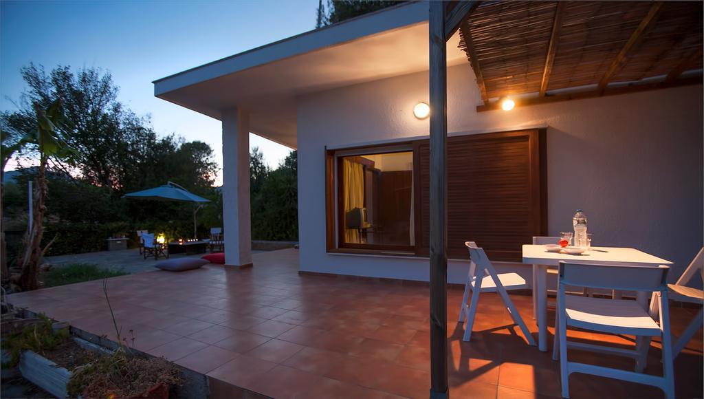 Τhe Banana Tree Beach House Marathón Esterno foto